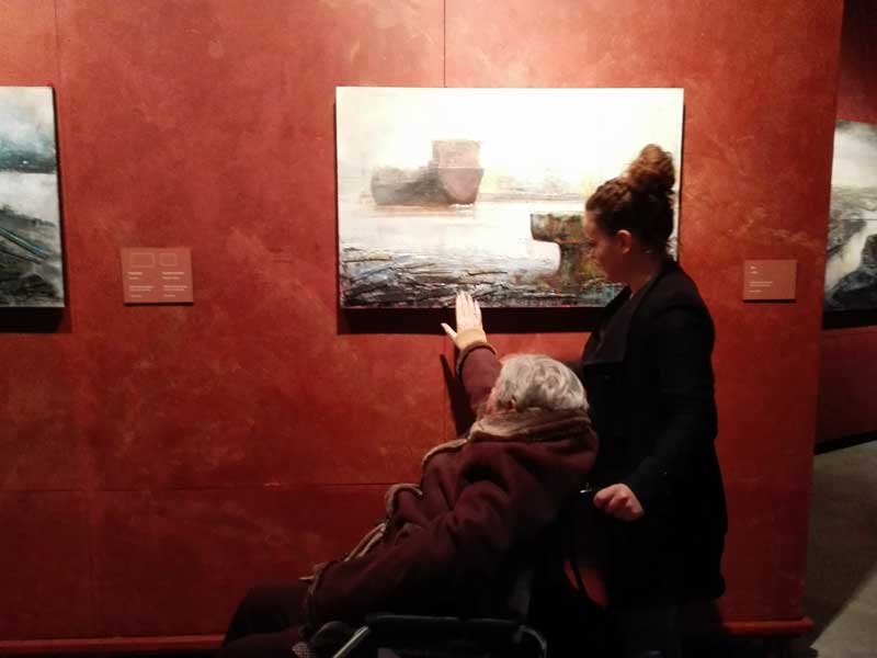 Visita de la Residencia de Ancianos de Txurdinagabarri al Museo Marítimo de Bilbao