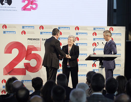 El Hospital Aita Menni, premio a la mejor empresa de servicios del año de Gipuzkoa