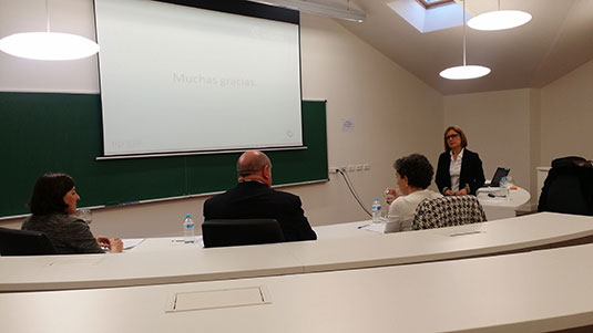 La psicóloga Ana Isabel Domínguez defendió su tesis doctoral en la Universidad de Deusto